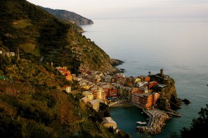 Pueblo incrustado en el mar - Vernazza